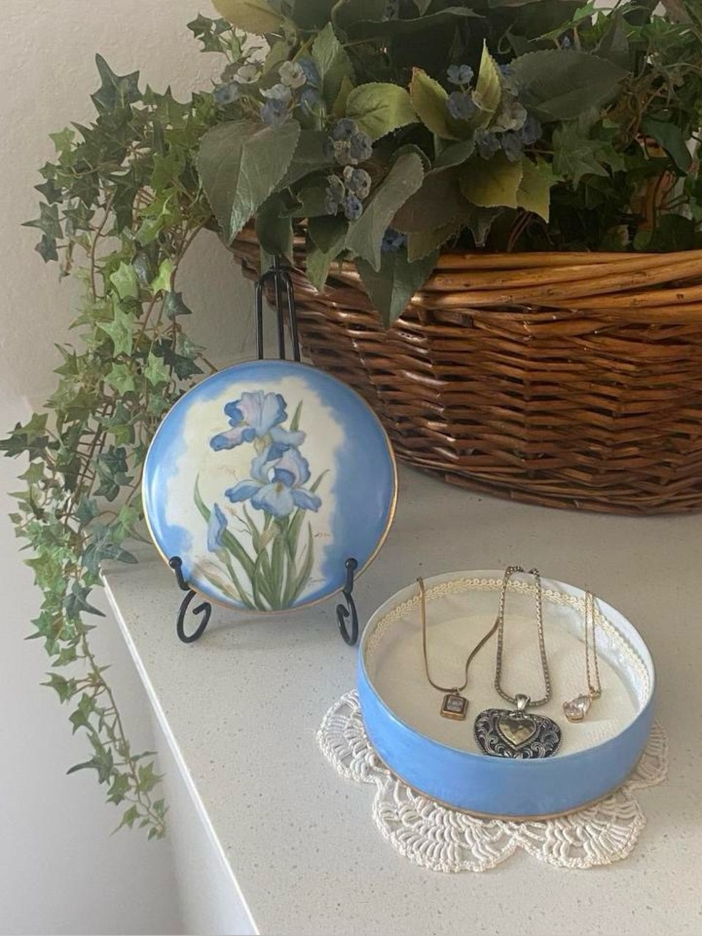 Vintage Ceramic Floral Trinket Dish With Lid